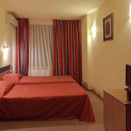 Hotel Luxor Мельник Экстерьер фото