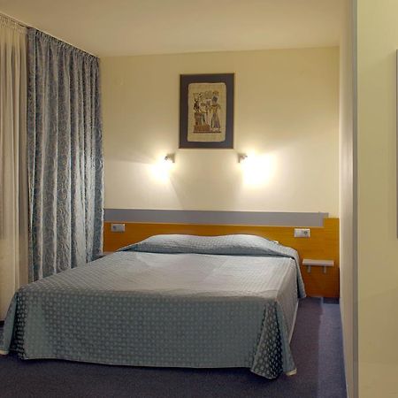 Hotel Luxor Мельник Экстерьер фото