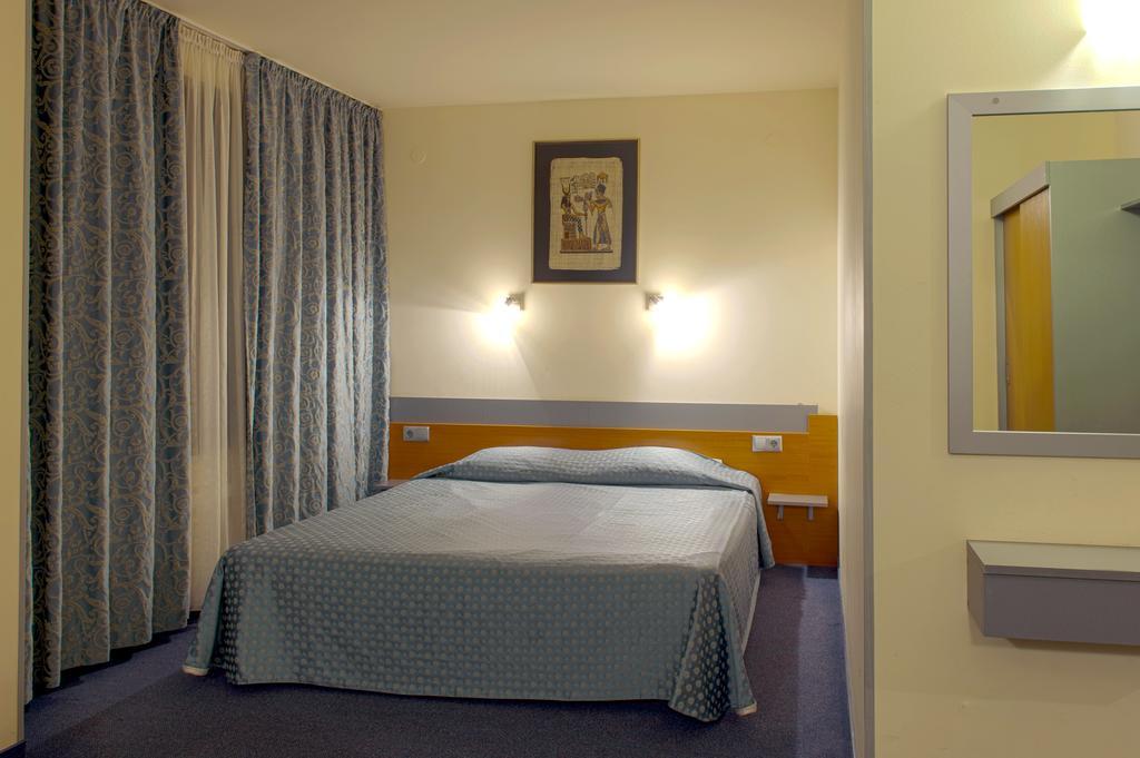 Hotel Luxor Мельник Экстерьер фото
